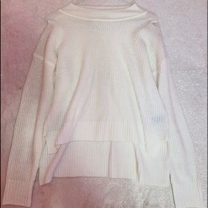 ⚡️white fashion nova sweater !